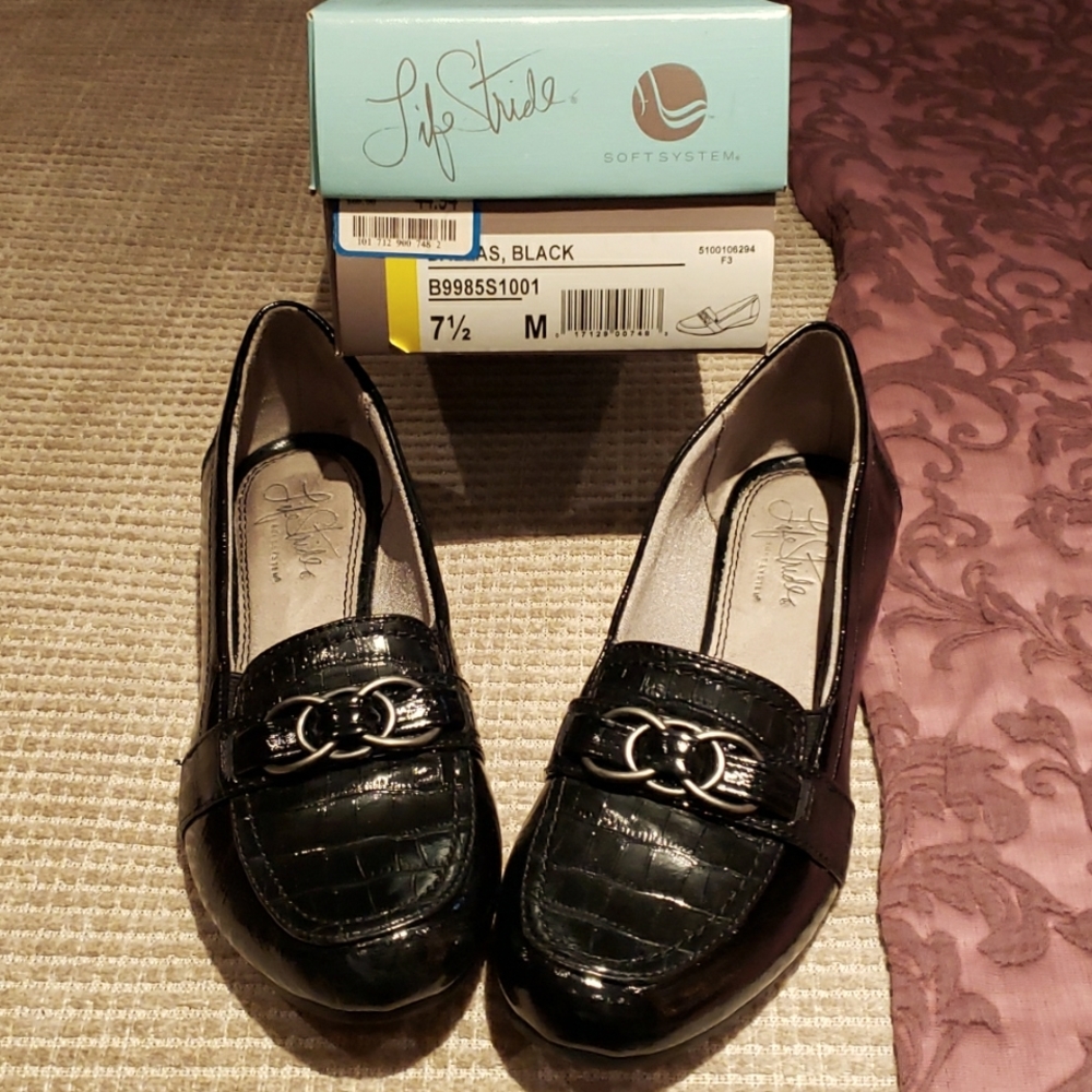 Life Stride Black Patent Loafers